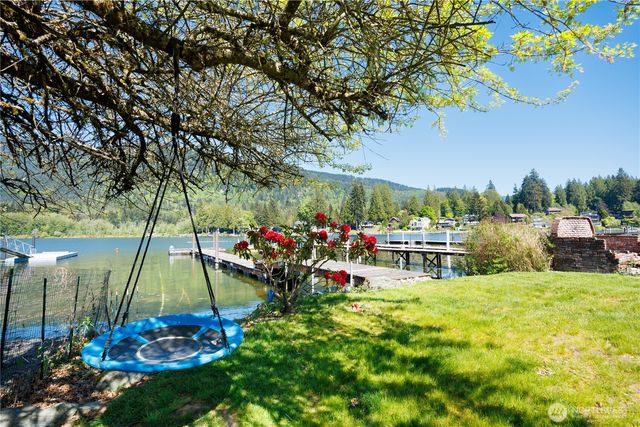 246 Shallow Shore Road, Bellingham, WA 98229