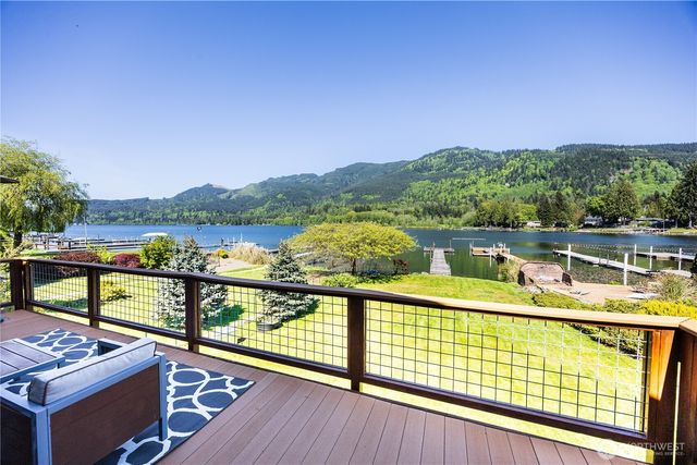 246 Shallow Shore Road, Bellingham, WA 98229