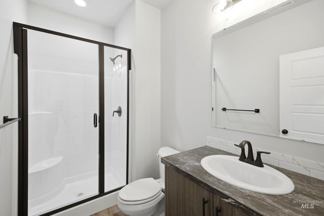 4251 E Rincon Dr, Meridian, ID 83642