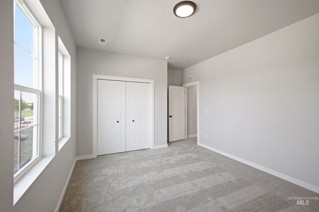 4251 E Rincon Dr, Meridian, ID 83642
