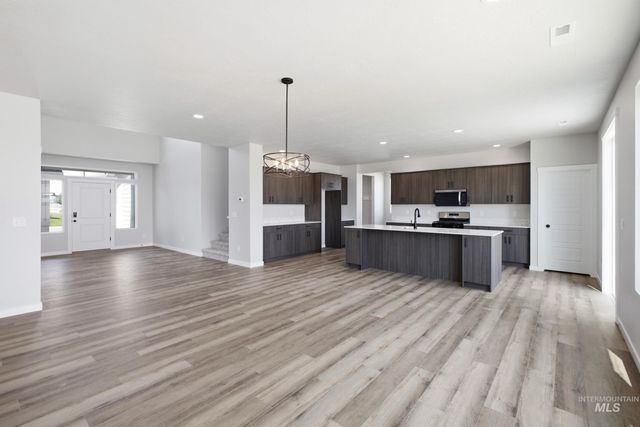 4251 E Rincon Dr, Meridian, ID 83642