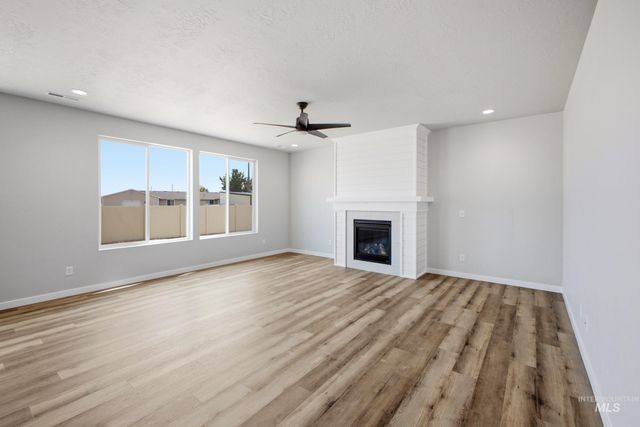 4251 E Rincon Dr, Meridian, ID 83642