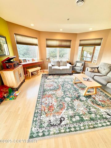 4735 Tamara Street, Homer, AK 99603