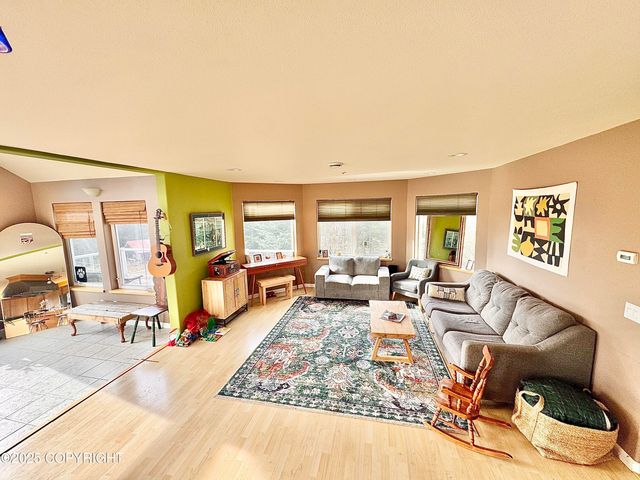 4735 Tamara Street, Homer, AK 99603