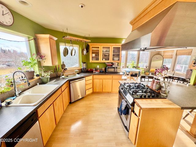 4735 Tamara Street, Homer, AK 99603