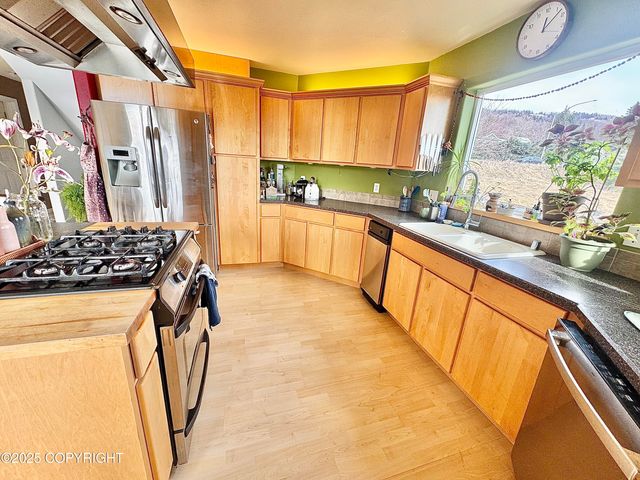 4735 Tamara Street, Homer, AK 99603