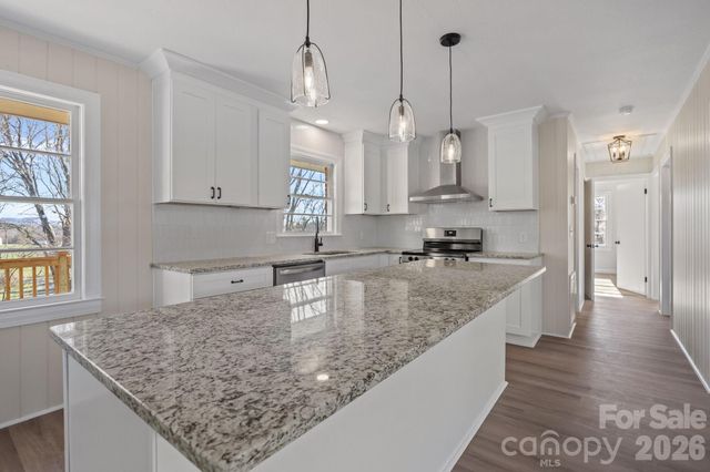 1250 Badgett Road, King, NC 27021