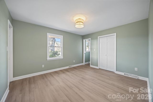 1250 Badgett Road, King, NC 27021