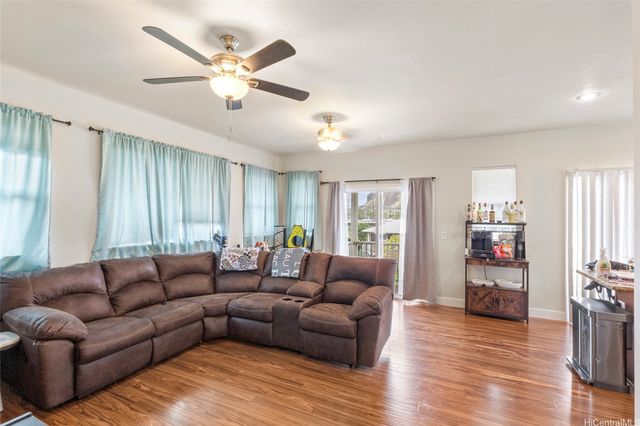 87-1720 Farrington Highway 4, Waianae, HI 96792