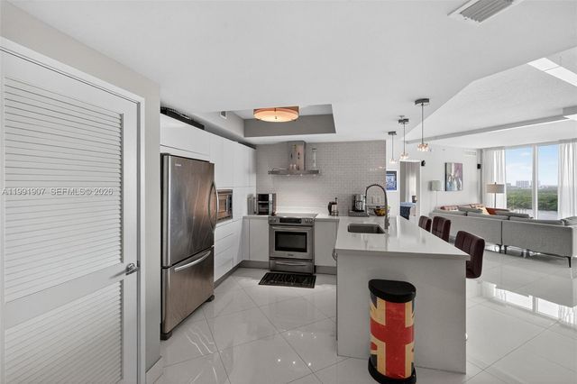 250 Sunny Isles Blvd 3-1804, Sunny Isles Beach, FL 33160