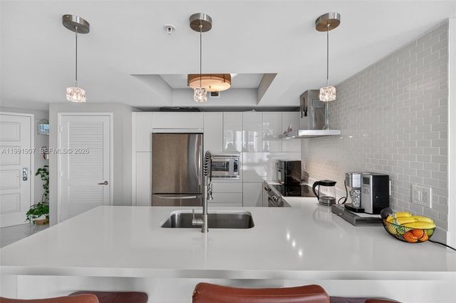 250 Sunny Isles Blvd 3-1804, Sunny Isles Beach, FL 33160