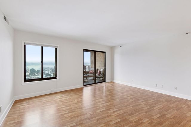 2950 Dean Parkway 603, Minneapolis, MN 55416