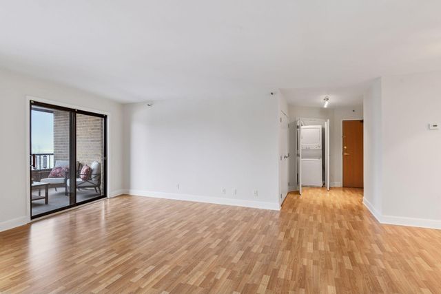 2950 Dean Parkway 603, Minneapolis, MN 55416