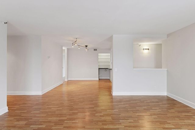 2950 Dean Parkway 603, Minneapolis, MN 55416