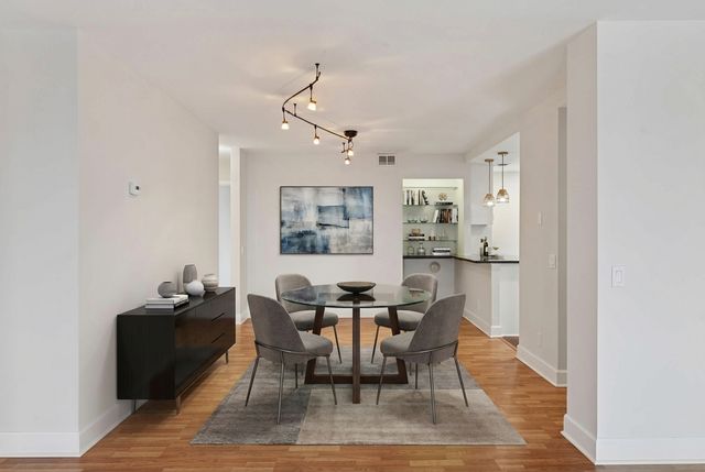 2950 Dean Parkway 603, Minneapolis, MN 55416