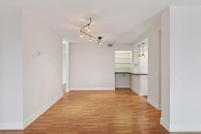 2950 Dean Parkway 603, Minneapolis, MN 55416