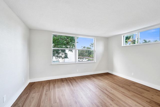 4025 N Federal Highway 228B, Oakland Park, FL 33308
