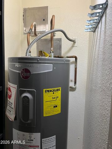 3511 E BASELINE Road 1213, Phoenix, AZ 85042