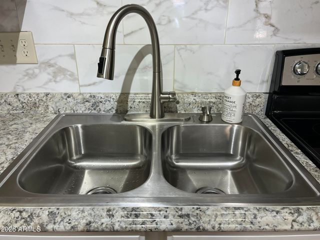 3511 E BASELINE Road 1213, Phoenix, AZ 85042