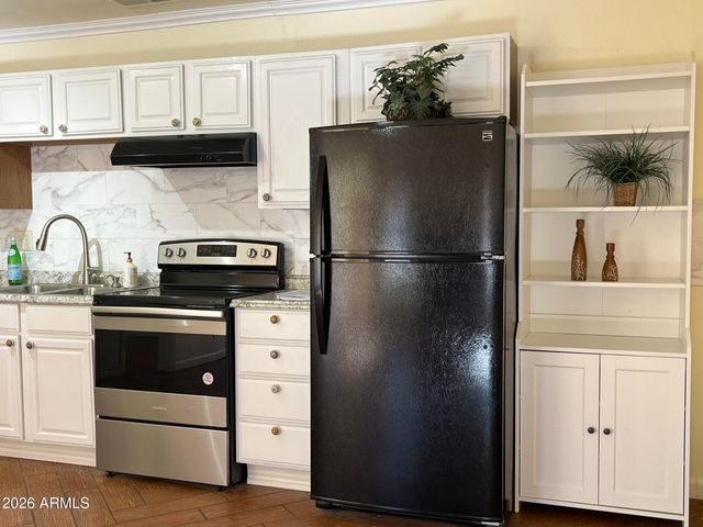 3511 E BASELINE Road 1213, Phoenix, AZ 85042