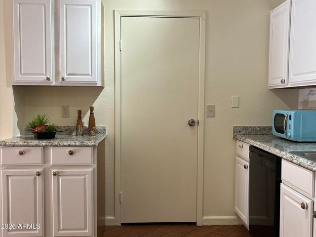 3511 E BASELINE Road 1213, Phoenix, AZ 85042