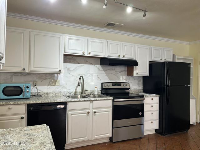 3511 E BASELINE Road 1213, Phoenix, AZ 85042