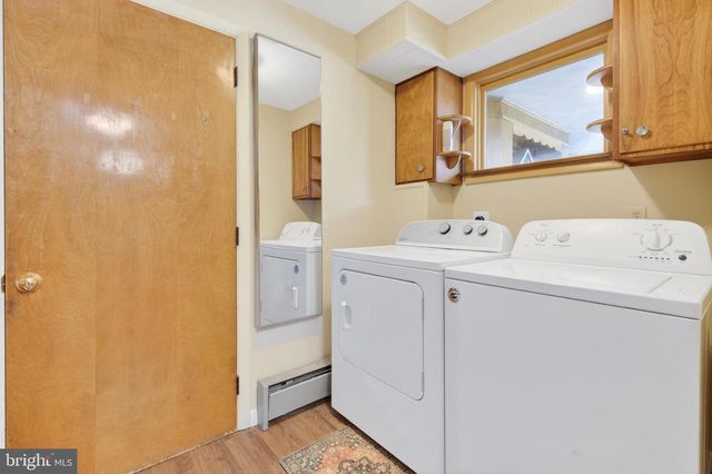 1099 CEDAR CREST DR, Lebanon, PA 17046