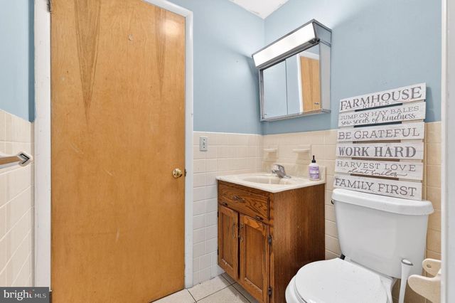 1099 CEDAR CREST DR, Lebanon, PA 17046