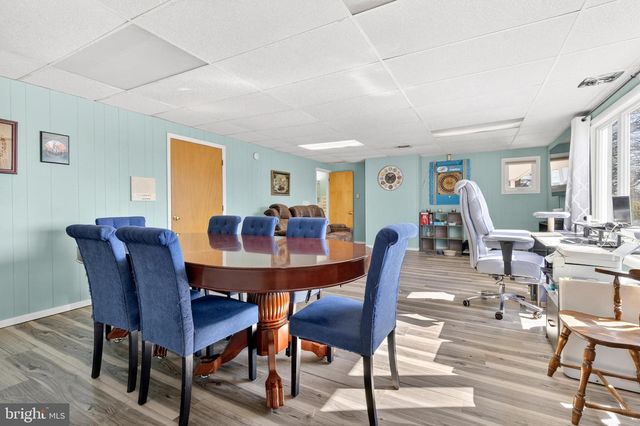 1099 CEDAR CREST DR, Lebanon, PA 17046