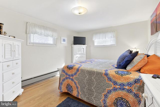 1099 CEDAR CREST DR, Lebanon, PA 17046