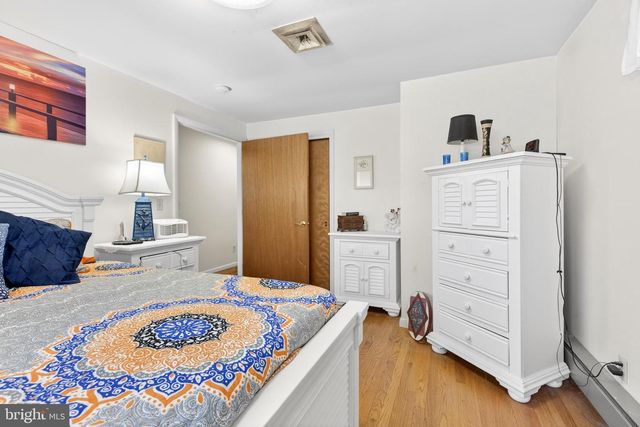 1099 CEDAR CREST DR, Lebanon, PA 17046