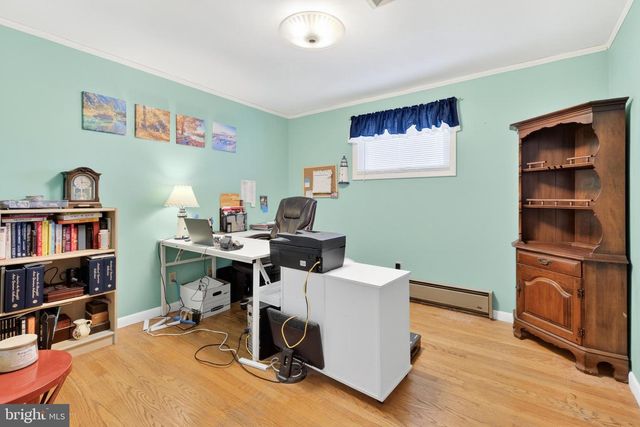 1099 CEDAR CREST DR, Lebanon, PA 17046