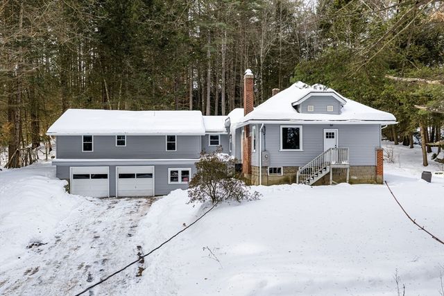 270 S Main St, Orange, MA 01364