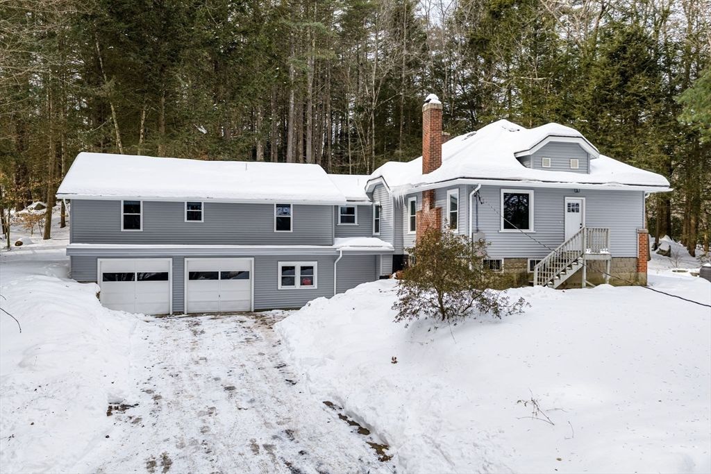 270 S Main St, Orange, MA 01364