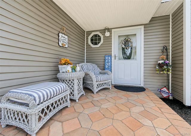 17 Carriage Lane, Centereach, NY 11720