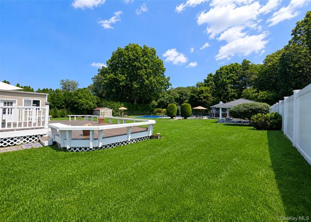 17 Carriage Lane, Centereach, NY 11720
