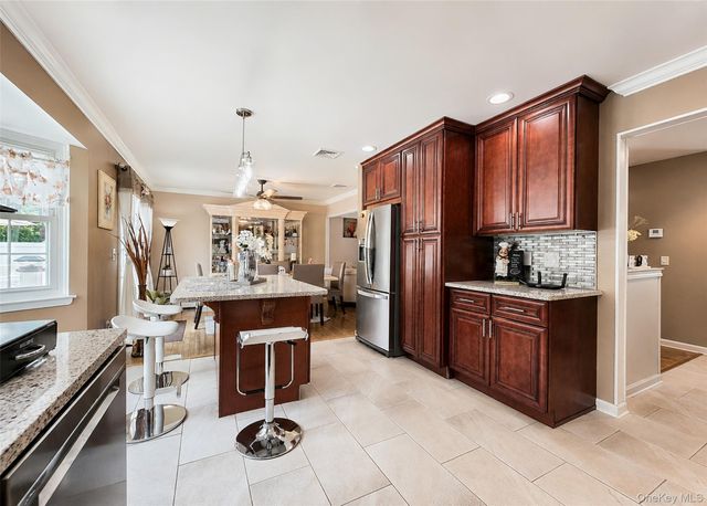 17 Carriage Lane, Centereach, NY 11720