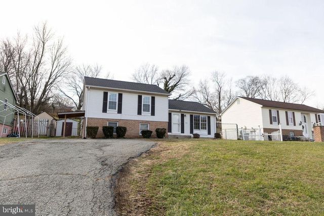 6621 GREENVALE PKWY, Riverdale, MD 20737