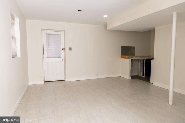 6621 GREENVALE PKWY, Riverdale, MD 20737