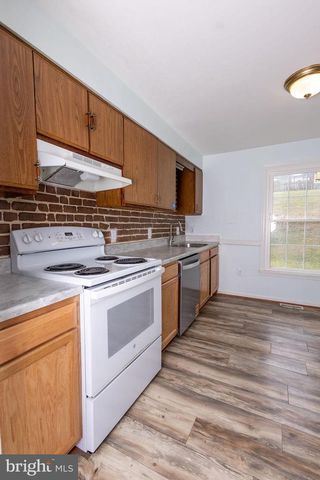 6621 GREENVALE PKWY, Riverdale, MD 20737