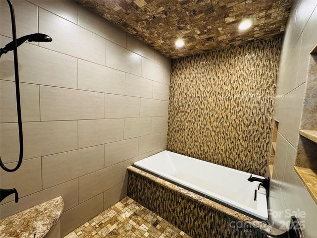 103 Redden Road, Hendersonville, NC 28739