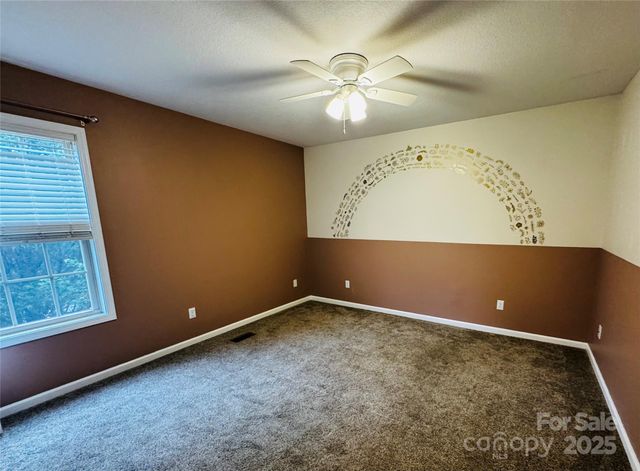 103 Redden Road, Hendersonville, NC 28739