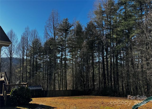 103 Redden Road, Hendersonville, NC 28739