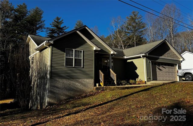 103 Redden Road, Hendersonville, NC 28739