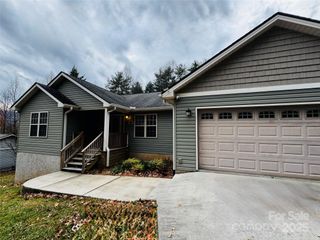 103 Redden Road, Hendersonville, NC 28739