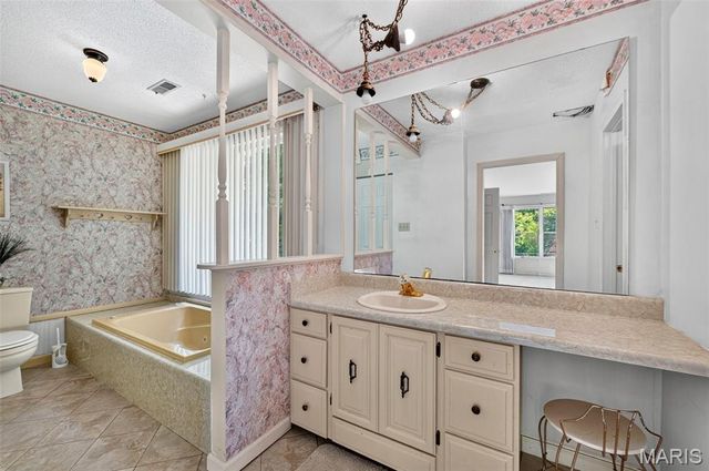 3672 Hawks Rest Road, Wildwood, MO 63069
