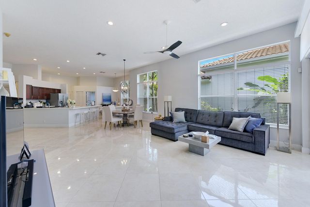 6685 NW 24th Terrace, Boca Raton, FL 33496