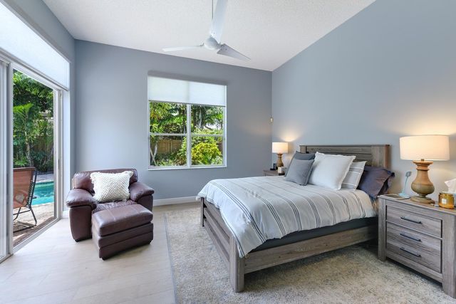 6685 NW 24th Terrace, Boca Raton, FL 33496