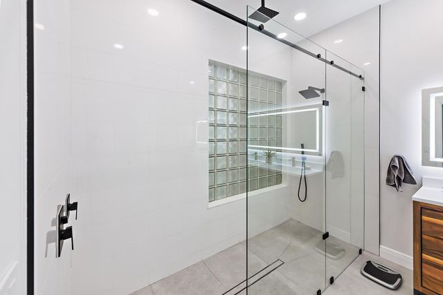 6685 NW 24th Terrace, Boca Raton, FL 33496
