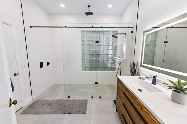 6685 NW 24th Terrace, Boca Raton, FL 33496